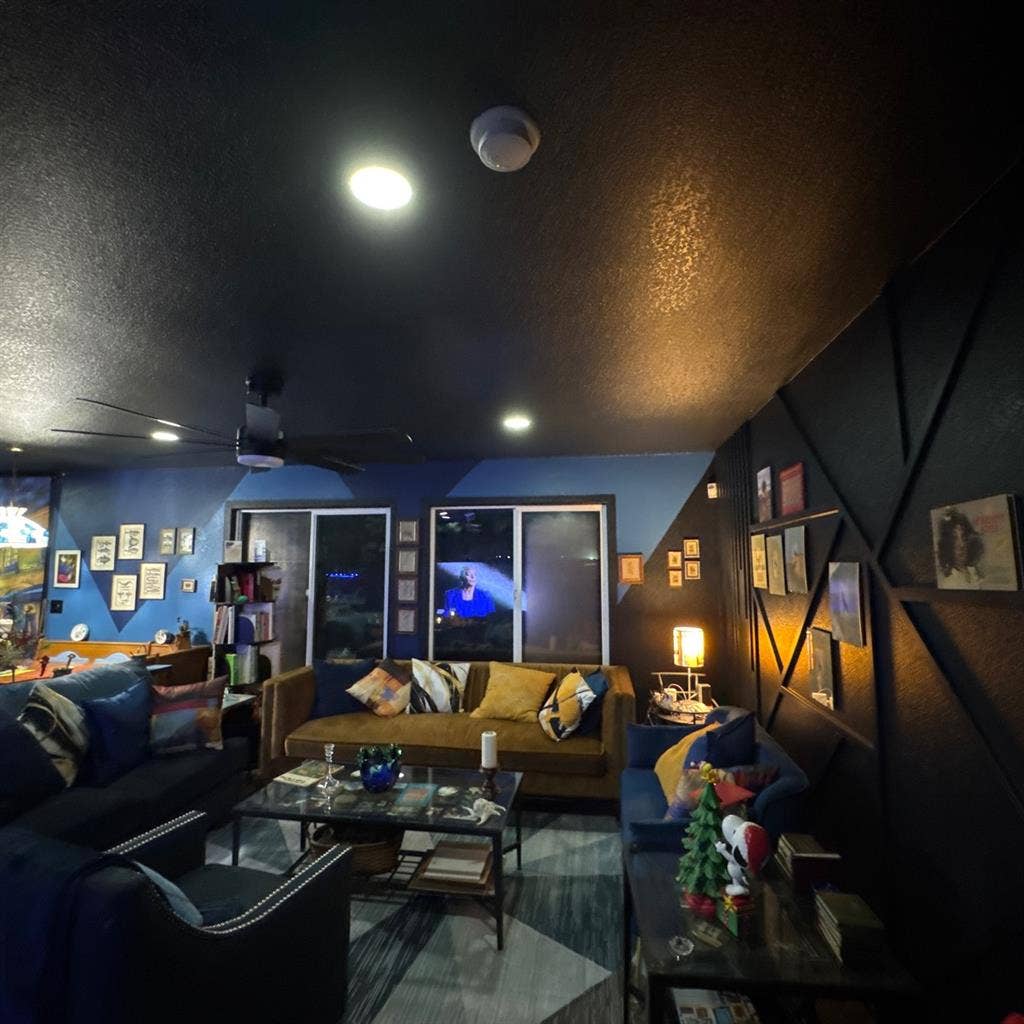 Room for rent to professionals