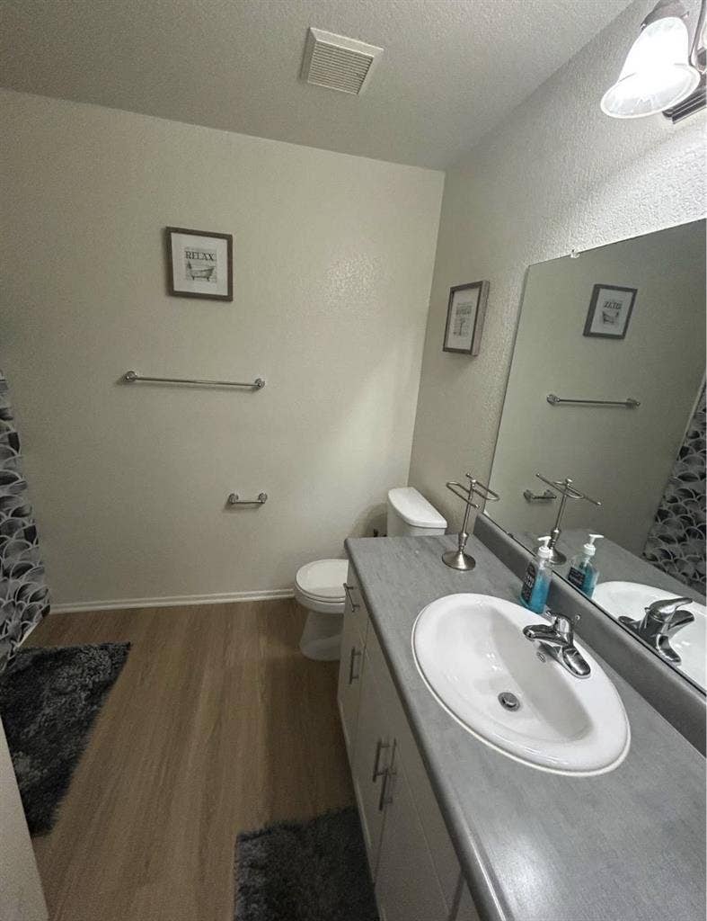Renting a room with priv. Bathroom