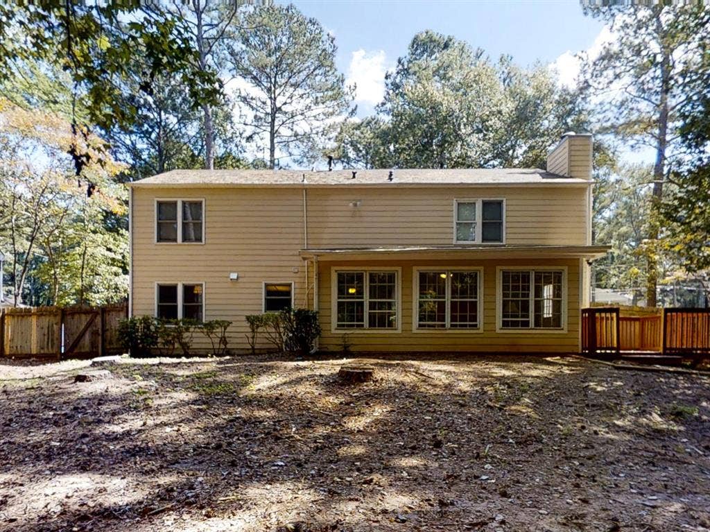 8 BR in Stone Mountain
