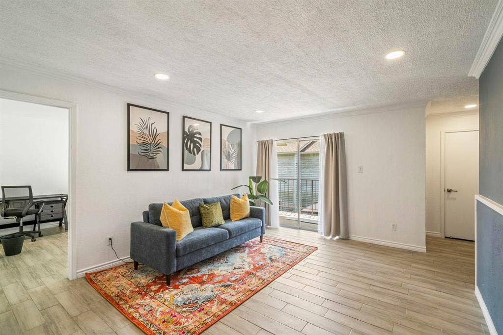 2 BR in Houston