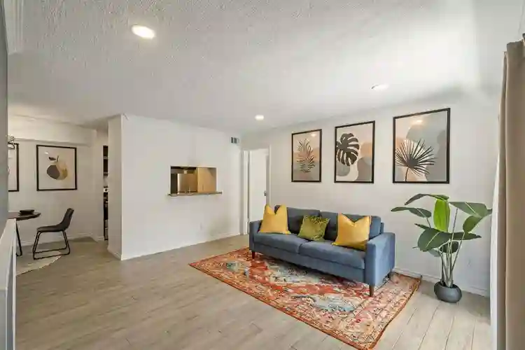 2 BR in Houston