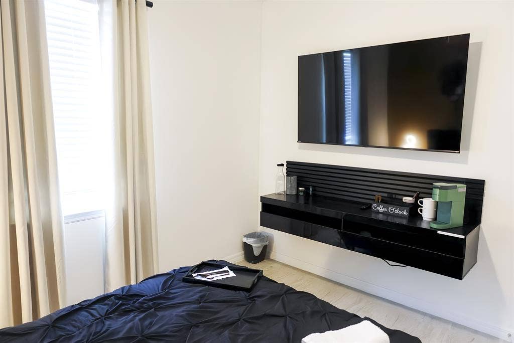 4 BR in Davenport
