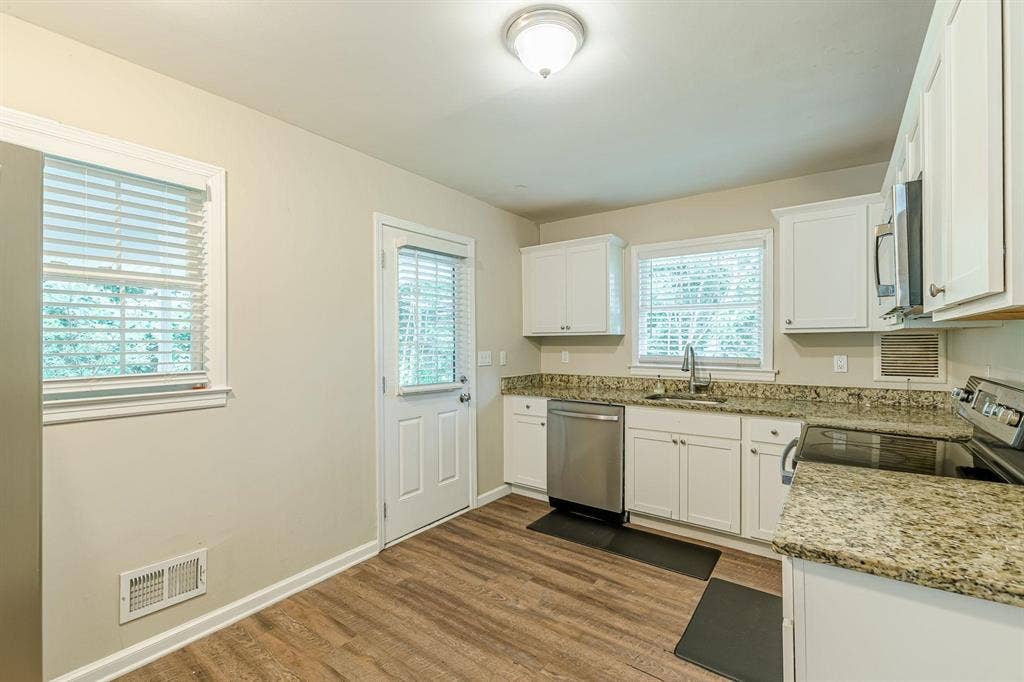 6 BR in Atlanta