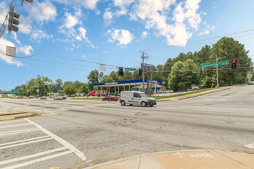 6 BR in Atlanta