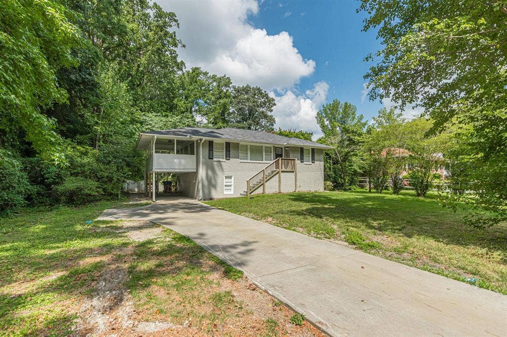 6 BR in Atlanta