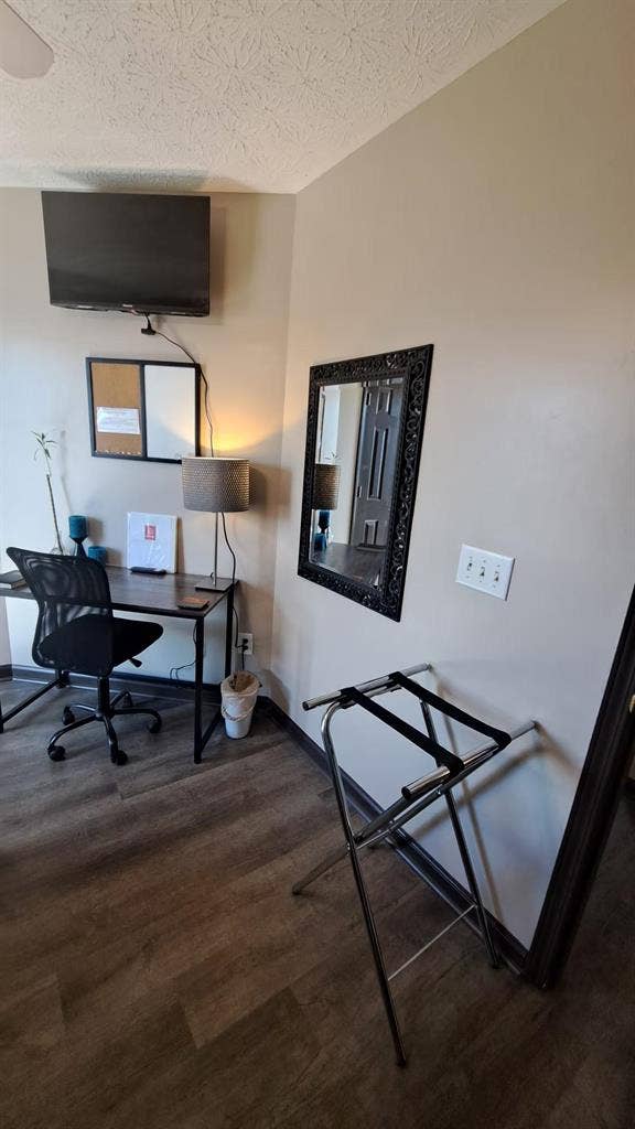 1 BR in Lawrenceville