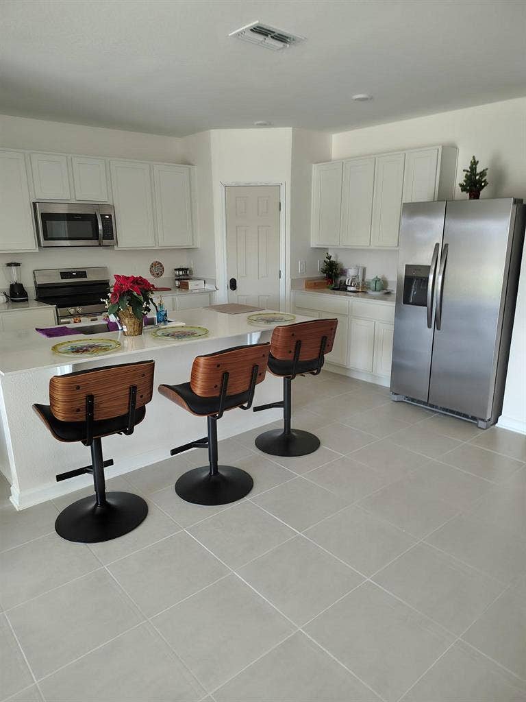 3 BR in Davenport