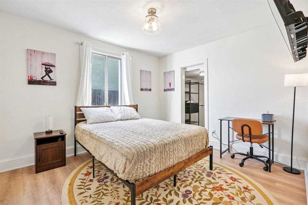 5 BR in Vancouver