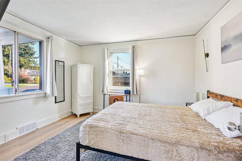 5 BR in Vancouver
