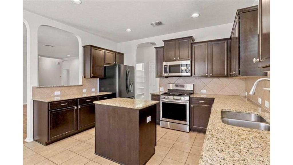 4 BR in San Antonio