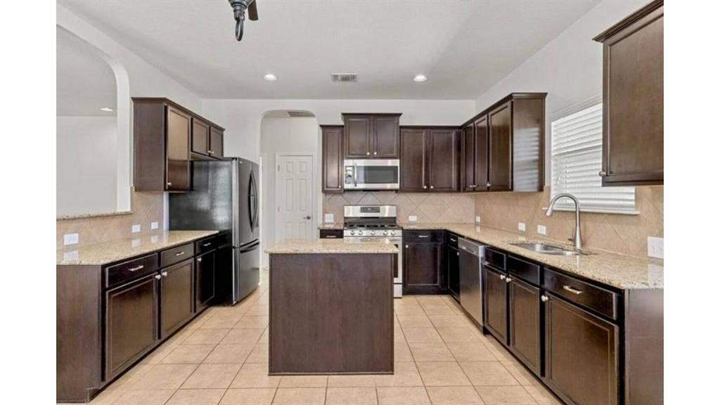 4 BR in San Antonio