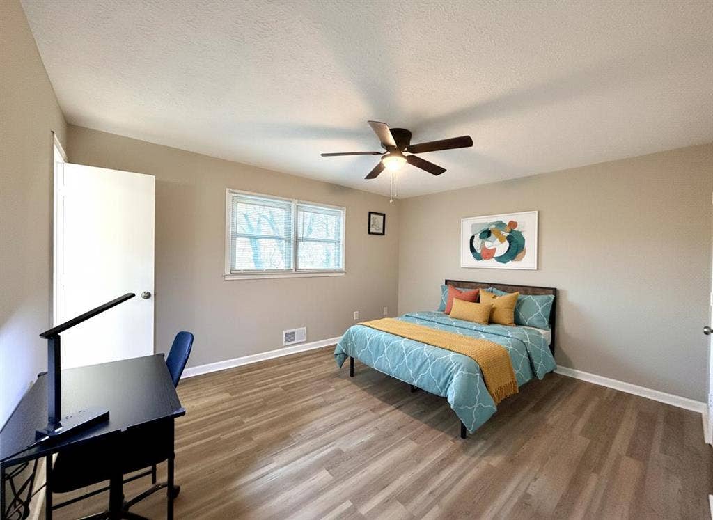 11 BR in Lawrenceville