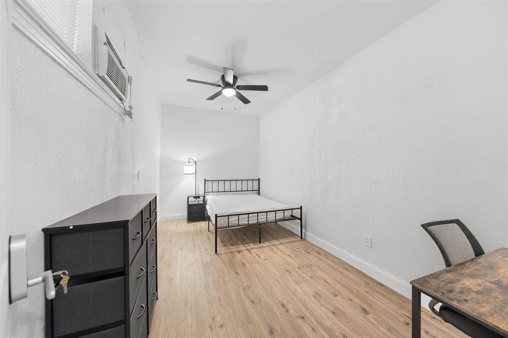 9 BR in Dallas