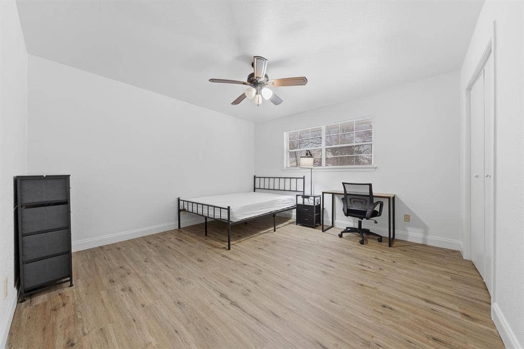 9 BR in Dallas