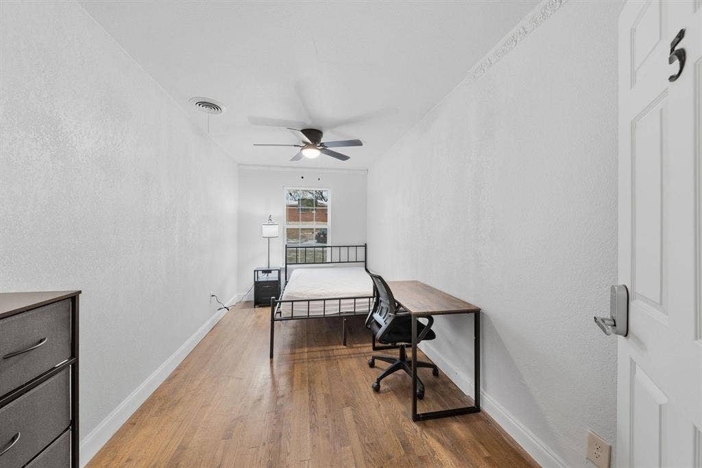 9 BR in Dallas