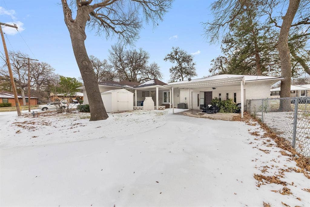 9 BR in Dallas