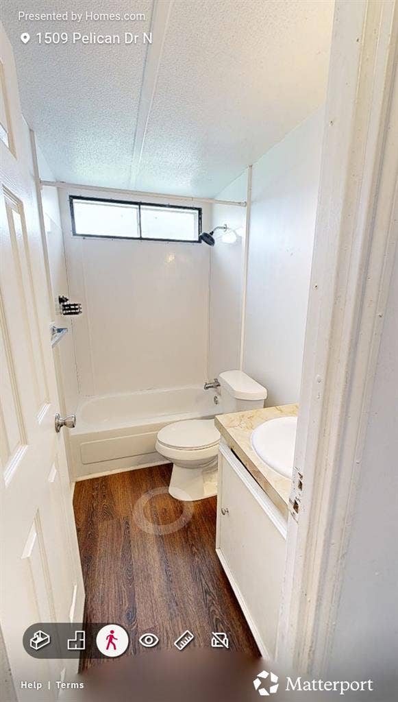 2nd bdr. avail, w/ private bathroom