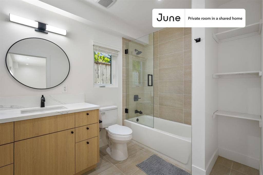 3 BR in Los Angeles
