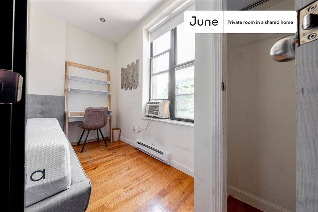 3 BR in New York City