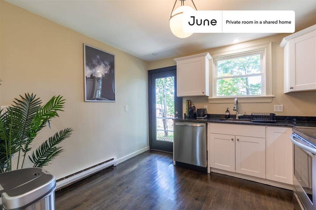 6 BR in Boston