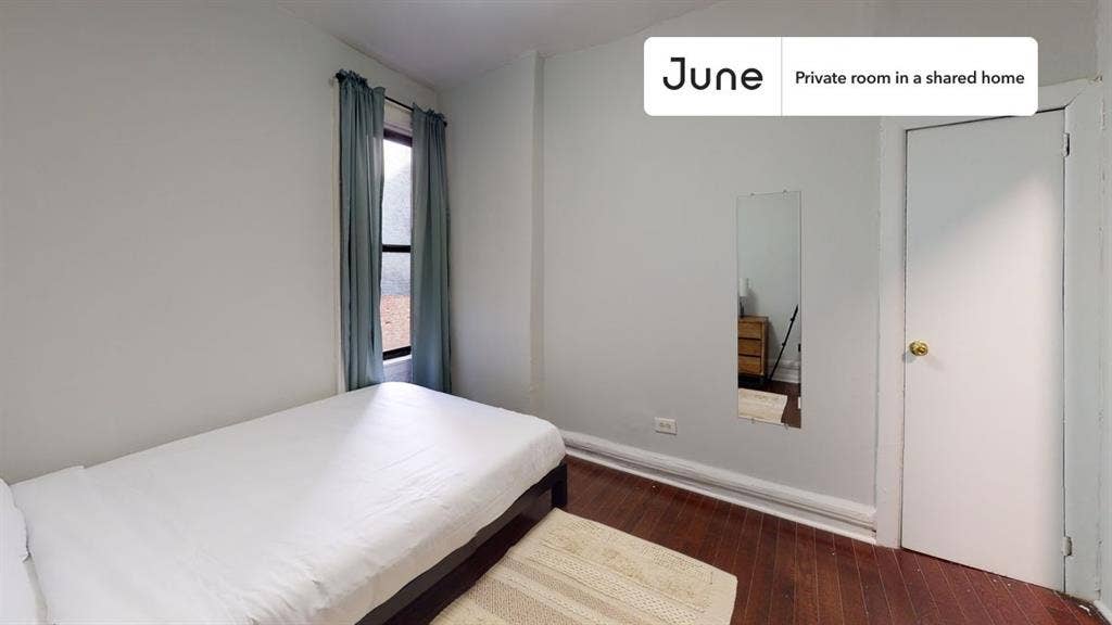 3 BR in New York City