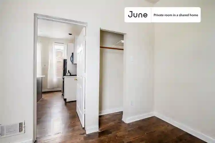 3 BR in Chicago