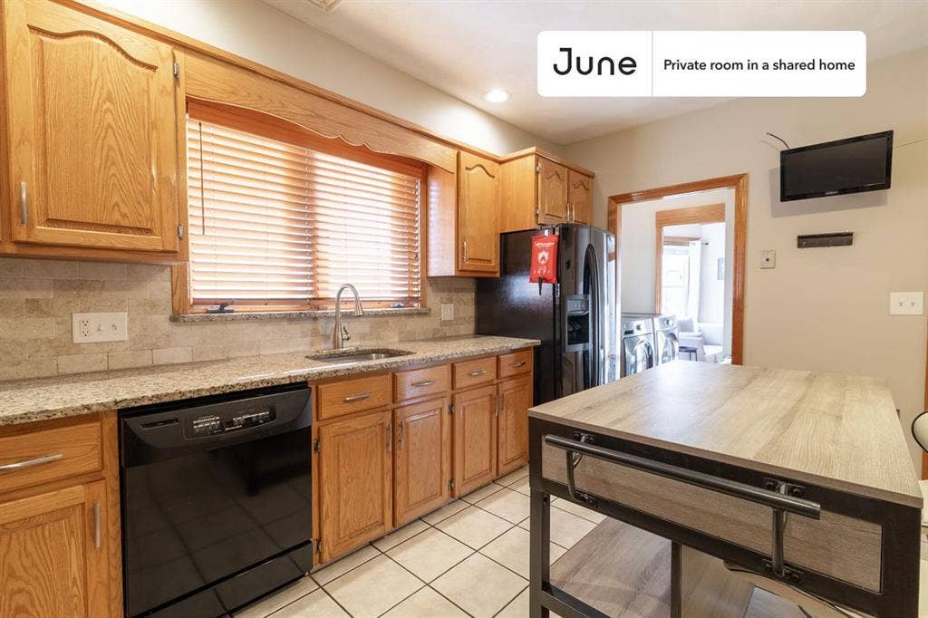 5 BR in Boston