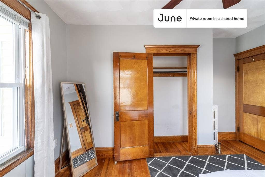 5 BR in Boston