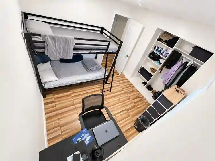Hollywood Pool House | Room