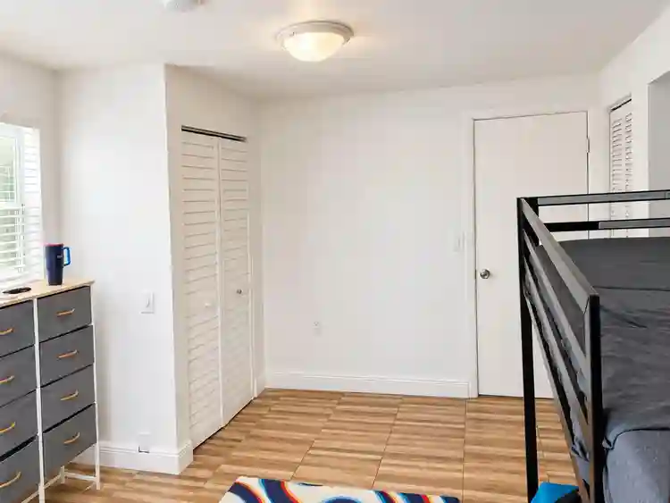 Hollywood Pool House | Room