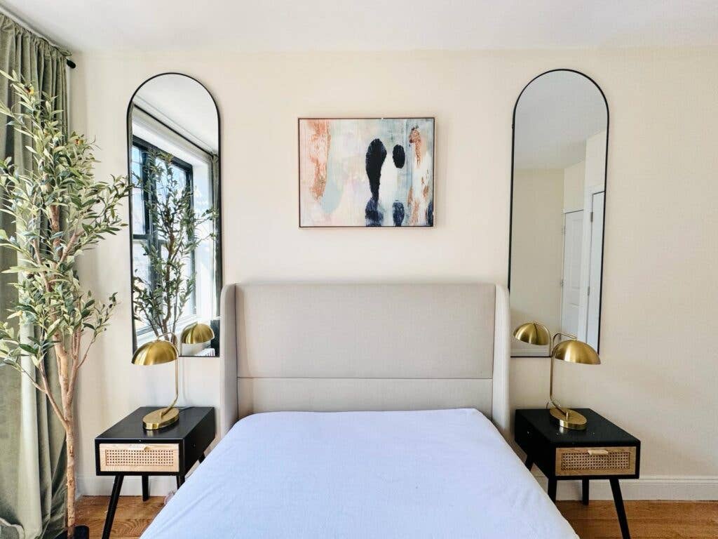 Furnished Room I min to Manhattan
