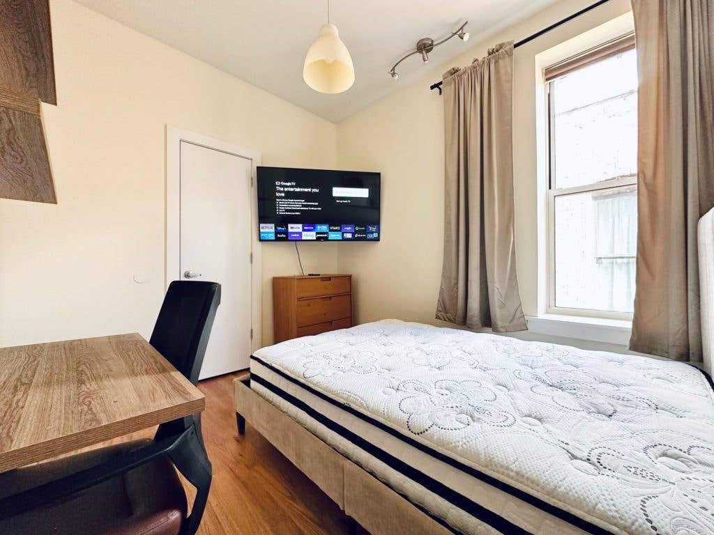 Furnished Room I Crown Heights