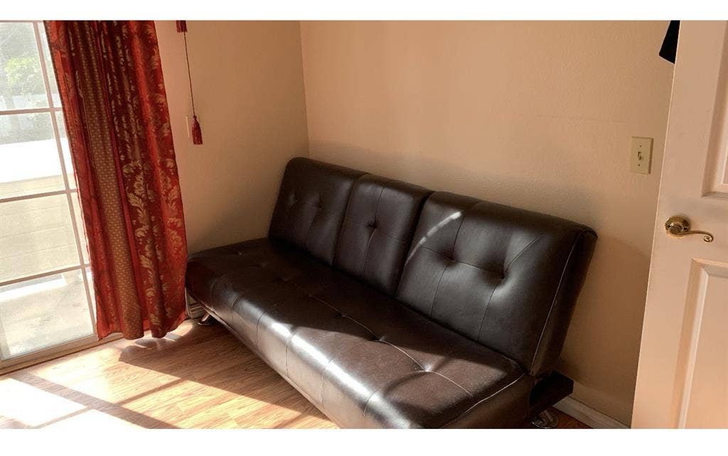 Private furnished room westlake