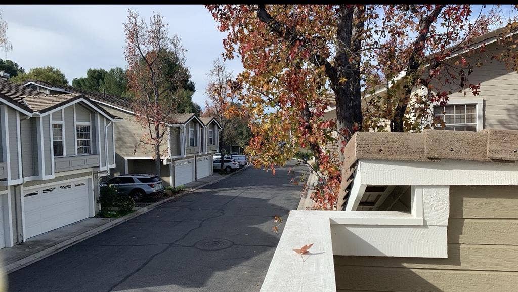 Private furnished room westlake