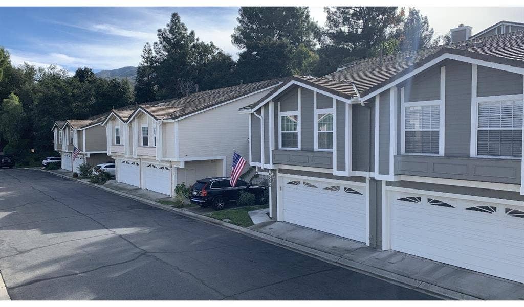 Private furnished room westlake