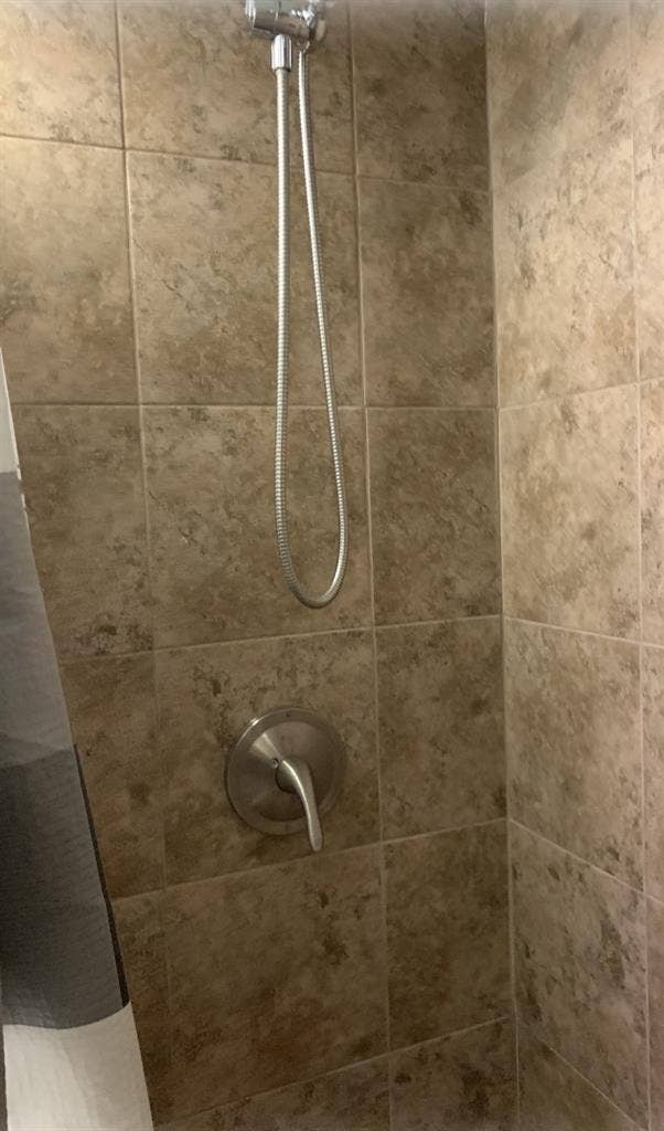 Private furnished room westlake