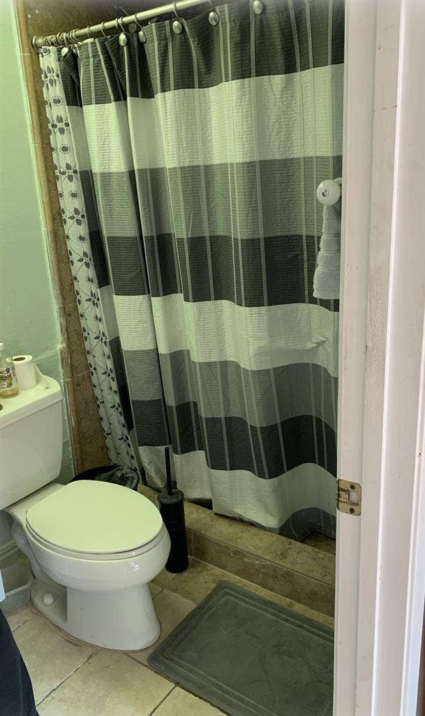 Private furnished room westlake