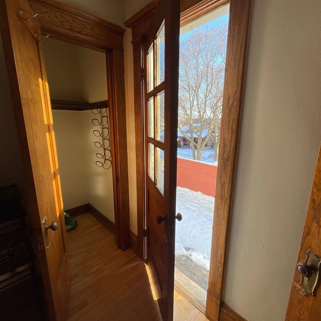 Clean Quiet Room • Pay Rent On Time