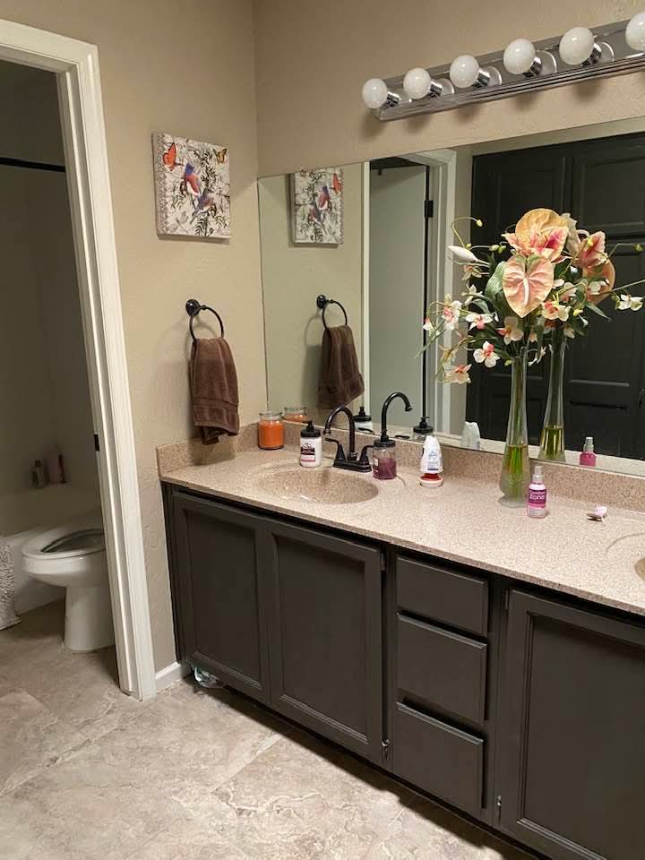 Beautiful View: $ room for rent