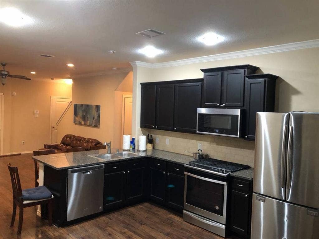 Rooms for rent in Cypress & Katy
