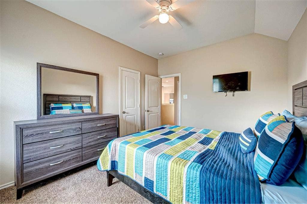Rooms for rent in Cypress & Katy