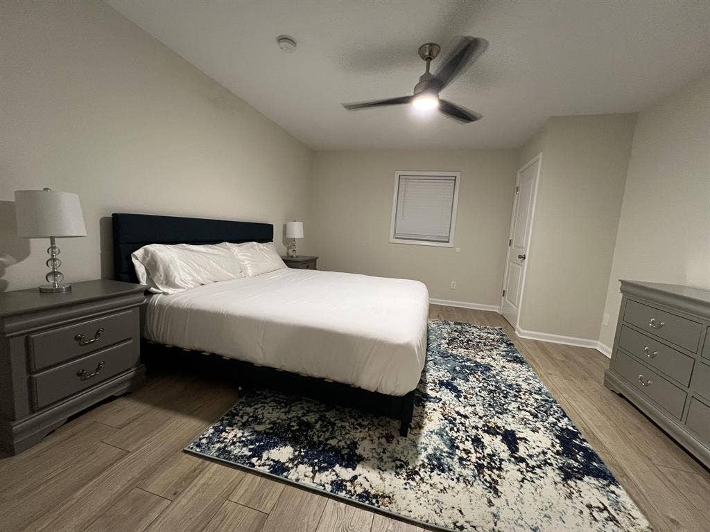 6 BR in Atlanta