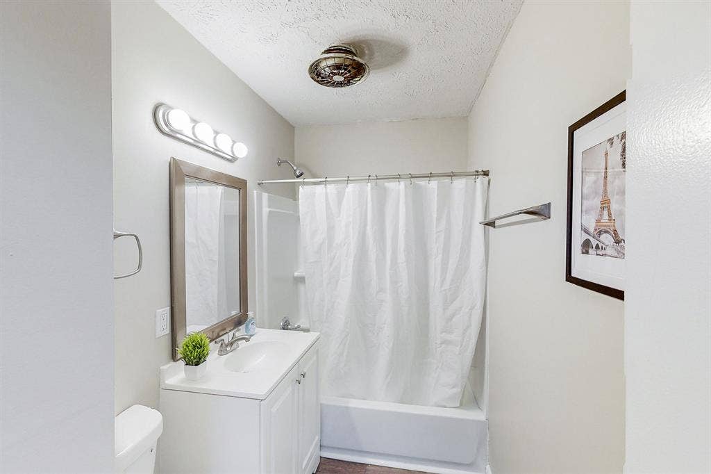 8 BR in Jonesboro