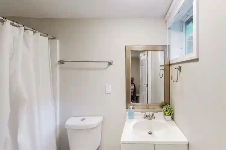 8 BR in Jonesboro