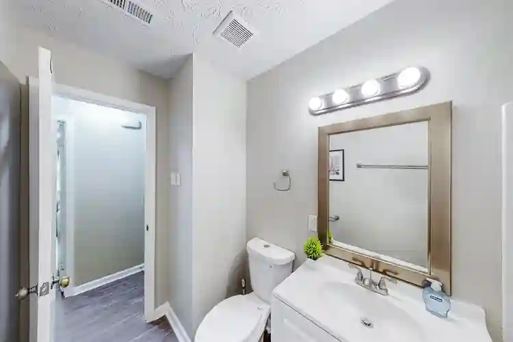 8 BR in Jonesboro