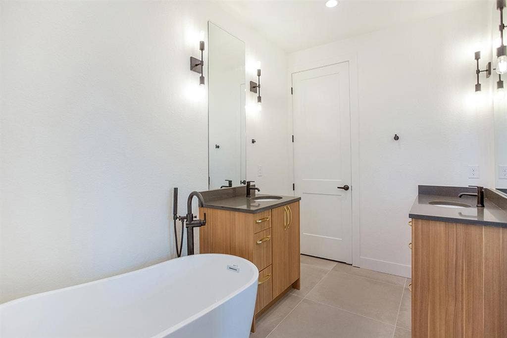 1 BR in Denver