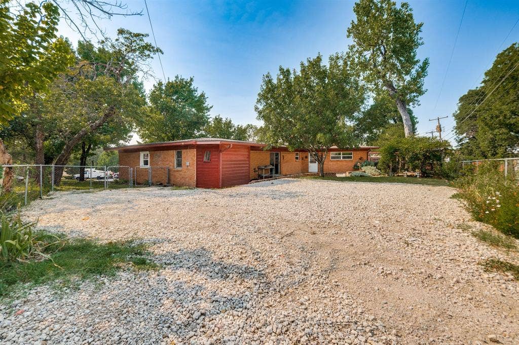 10 BR in Dallas