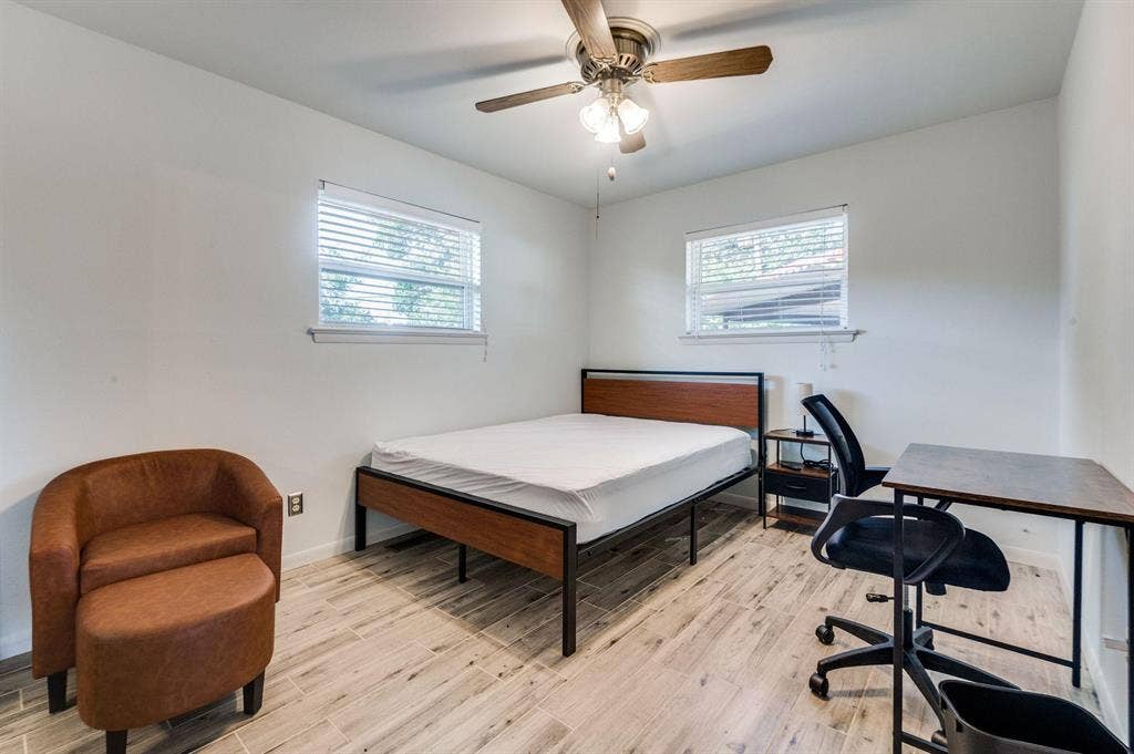 10 BR in Dallas