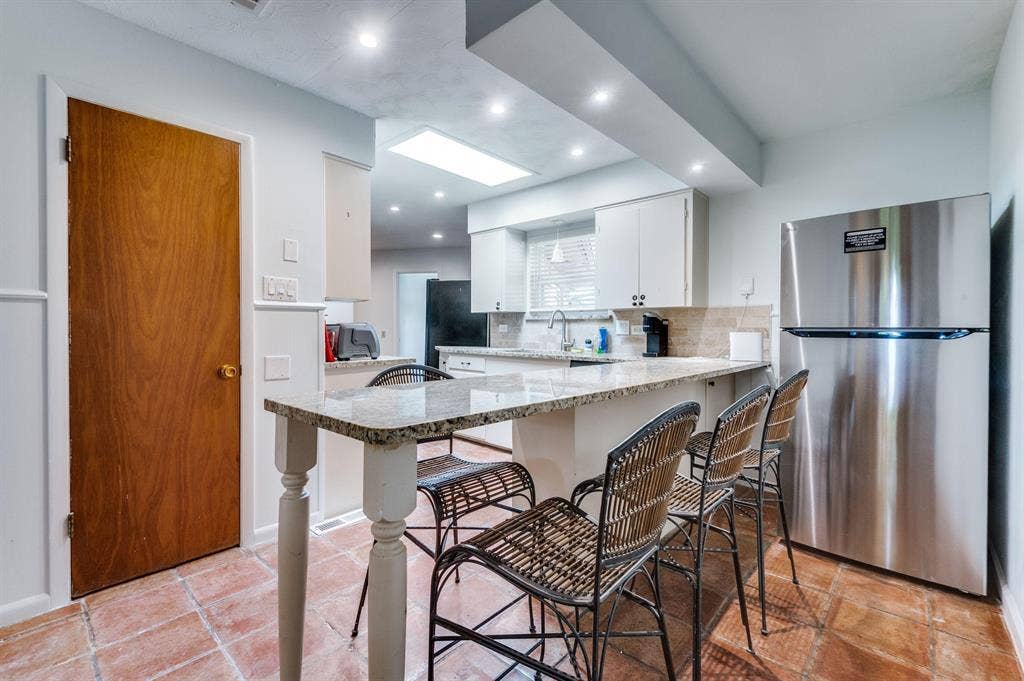 10 BR in Dallas