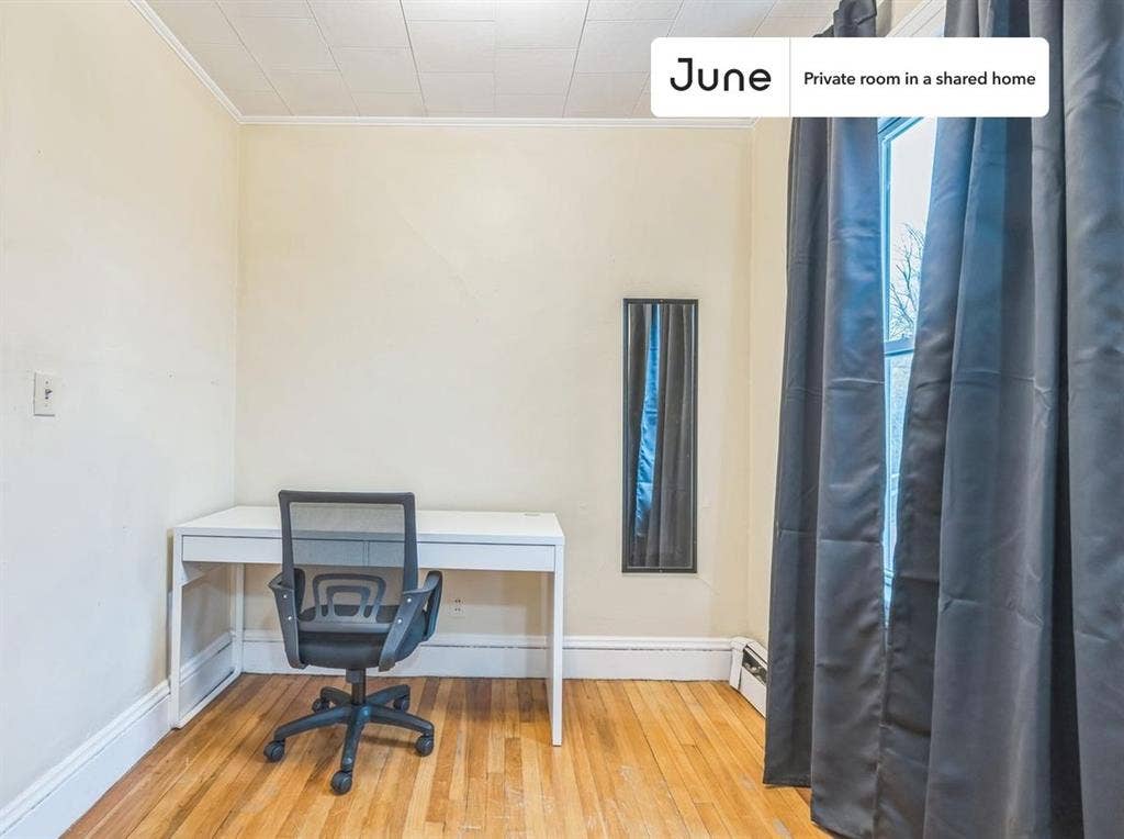 4 BR in Boston